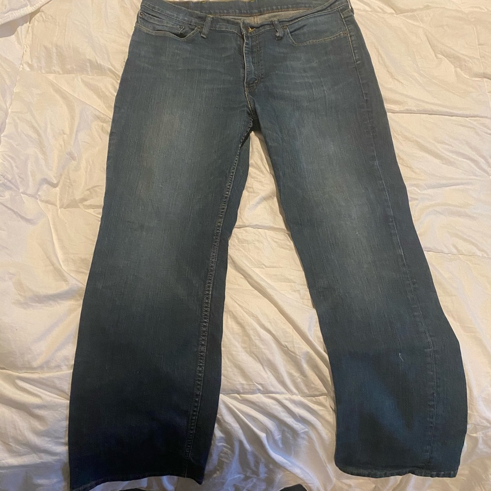 Levi || 514 || 38/32 || Light Wear